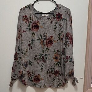 Floral Print Women's Blouse in Gray